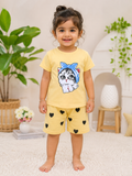 Girls Cute Cat Print T-Shirt & Heart Shorts Set – Yellow